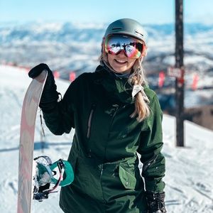 Meet your Posher, Mercedes